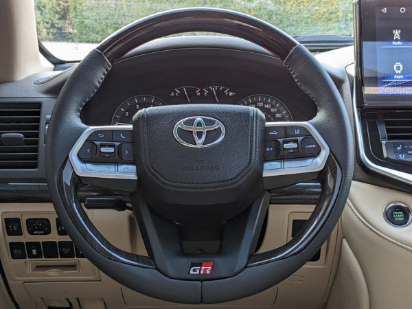 Toyota Land Cruiser 2014  Black LHD Petrol AT SUV 4WD view 9