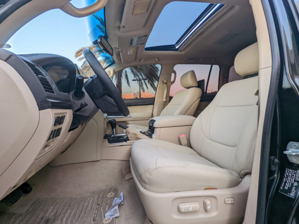 Toyota Land Cruiser 2014  Black LHD Petrol AT SUV 4WD view 11