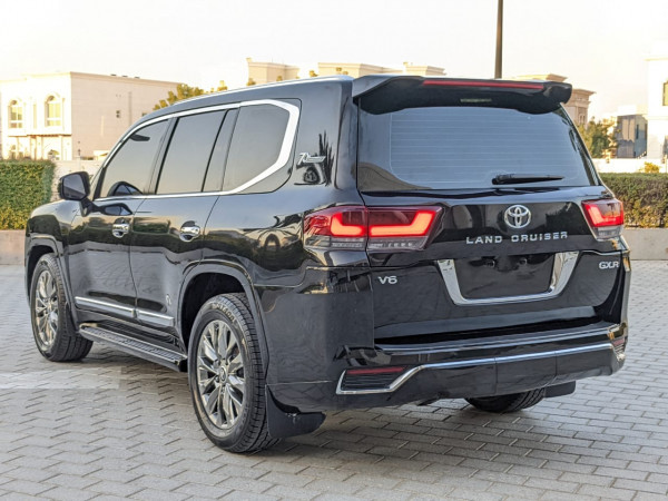 Toyota Land Cruiser 2014  Black LHD Petrol AT SUV 4WD view 16