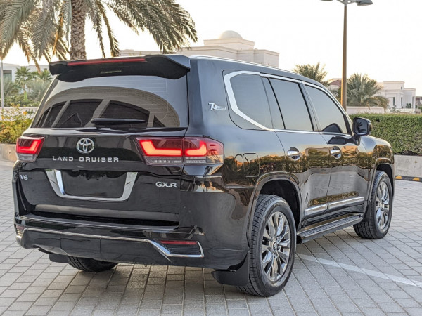 Toyota Land Cruiser 2014  Black LHD Petrol AT SUV 4WD view 18