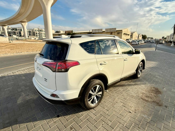 Toyota RAV 4 2018  White LHD Petrol AT SUV Crossover 4WD
