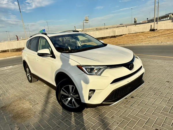 Toyota RAV 4 2018  White LHD Petrol AT SUV Crossover 4WD view 17