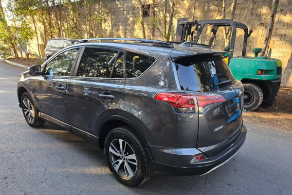 Toyota RAV 4 2018/ Grey LHD Petrol AT SUV Crossover 2WD