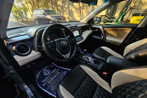 Toyota RAV 4 2018/ Grey LHD Petrol AT SUV Crossover 2WD view 2