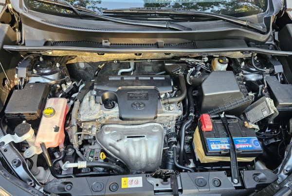 Toyota RAV 4 2018/ Grey LHD Petrol AT SUV Crossover 2WD view 9