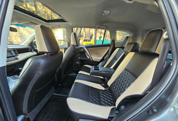 Toyota RAV 4 2018/ Grey LHD Petrol AT SUV Crossover 2WD view 17