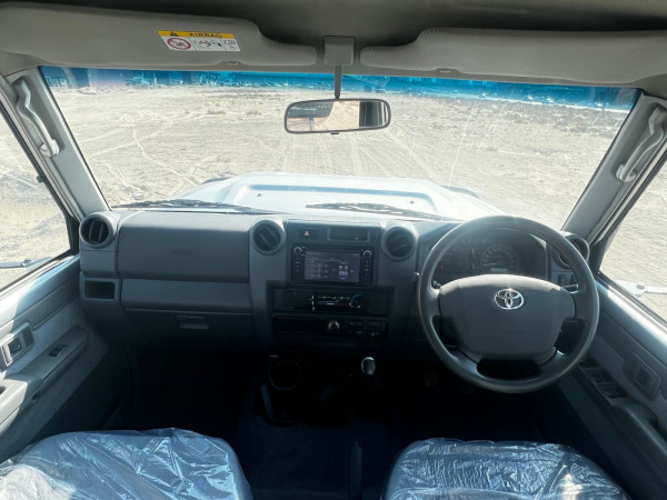 Toyota Land Cruiser Pickup 2017  Silver RHD Diesel MT Pickup 4WD view 3