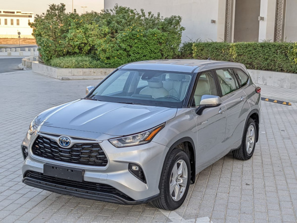 Toyota Highlander 2023/ Silver LHD Hybrid AT SUV 4WD view 12