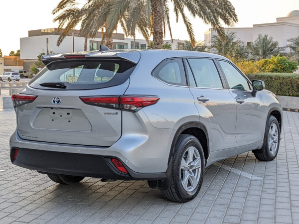 Toyota Highlander 2023/ Silver LHD Hybrid AT SUV 4WD view 18