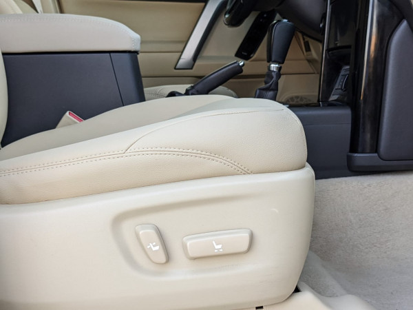 Toyota LAND CRUISER PRADO 2014/ White LHD Petrol AT SUV 4WD view 3
