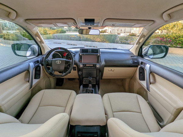 Toyota LAND CRUISER PRADO 2014/ White LHD Petrol AT SUV 4WD view 7