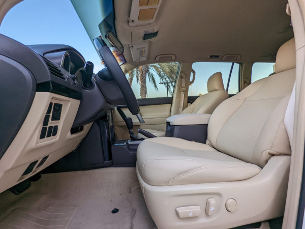 Toyota LAND CRUISER PRADO 2014/ White LHD Petrol AT SUV 4WD view 8