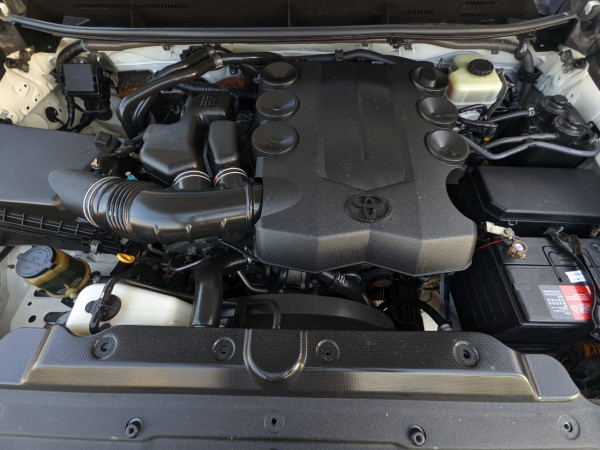 Toyota LAND CRUISER PRADO 2014/ White LHD Petrol AT SUV 4WD view 11
