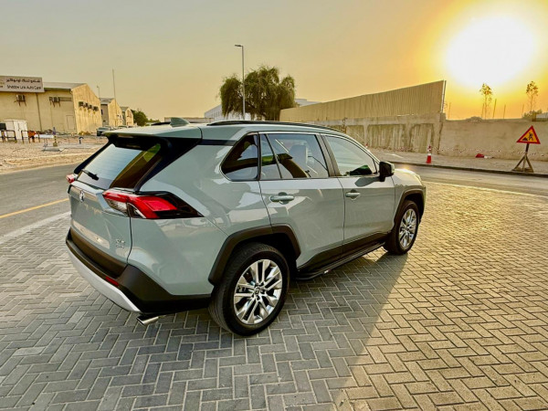 Toyota RAV 4 2023/ Green(L) LHD Petrol AT SUV Crossover 4WD view 16