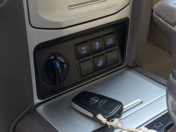 Toyota LAND CRUISER PRADO 2020  White LHD Petrol AT SUV 4WD view 15