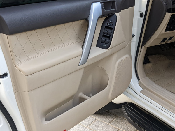 Toyota LAND CRUISER PRADO 2020  White LHD Petrol AT SUV 4WD view 16