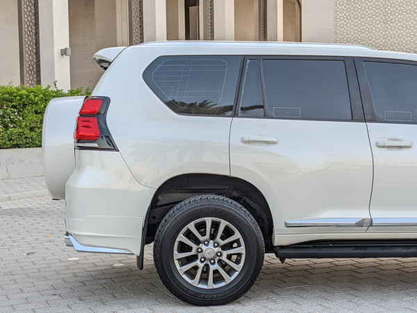 Toyota LAND CRUISER PRADO 2020  White LHD Petrol AT SUV 4WD view 21