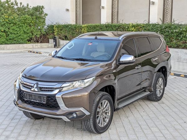 Mitsubishi Montero 2019  Brown LHD Petrol AT SUV 4WD