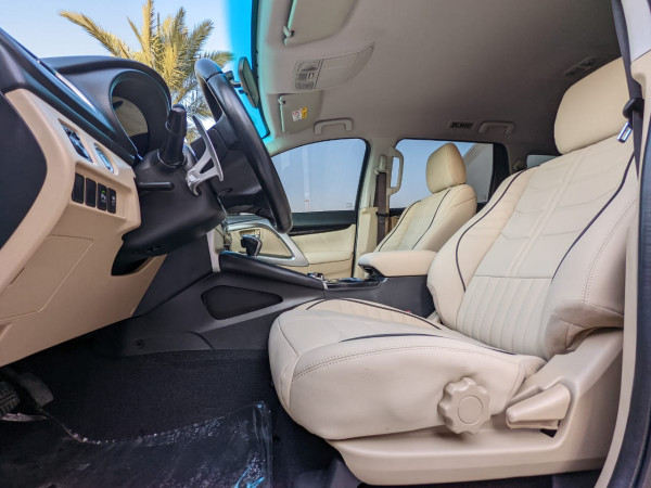 Mitsubishi Montero 2019  Brown LHD Petrol AT SUV 4WD view 4