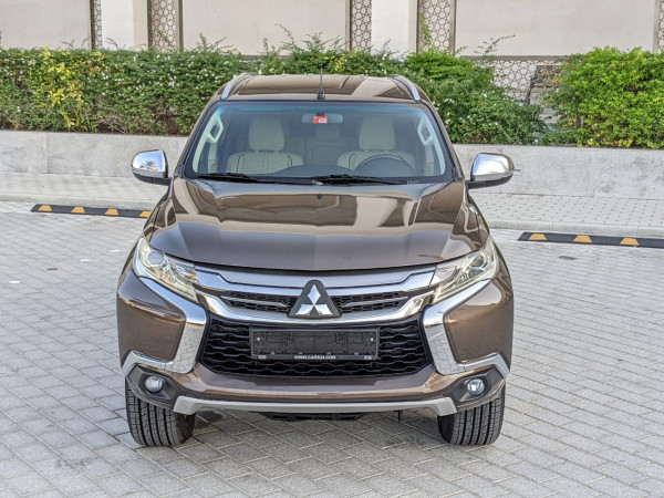 Mitsubishi Montero 2019  Brown LHD Petrol AT SUV 4WD view 11