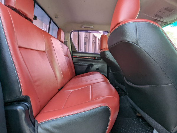 Toyota Hilux 2016  White LHD Petrol AT Pickup 4WD view 9