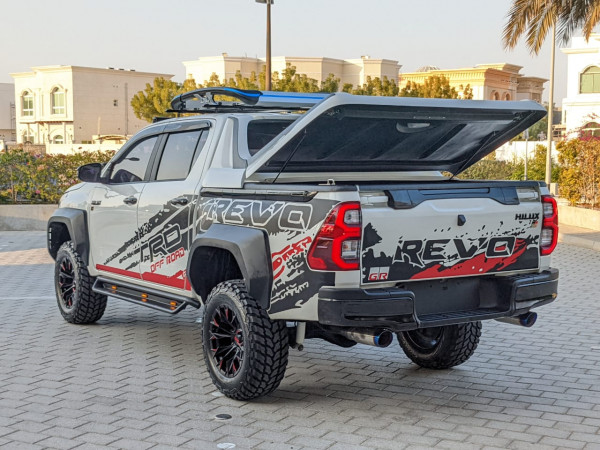 Toyota Hilux 2016  White LHD Petrol AT Pickup 4WD view 18