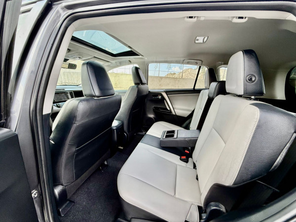 Toyota RAV 4 2018  Grey LHD Petrol AT SUV Crossover 4WD view 8