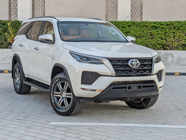 Toyota Fortuner 2022  White LHD Petrol AT SUV 4WD view 20