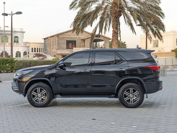 Toyota Fortuner 2022  Black LHD Petrol AT SUV 4WD view 14