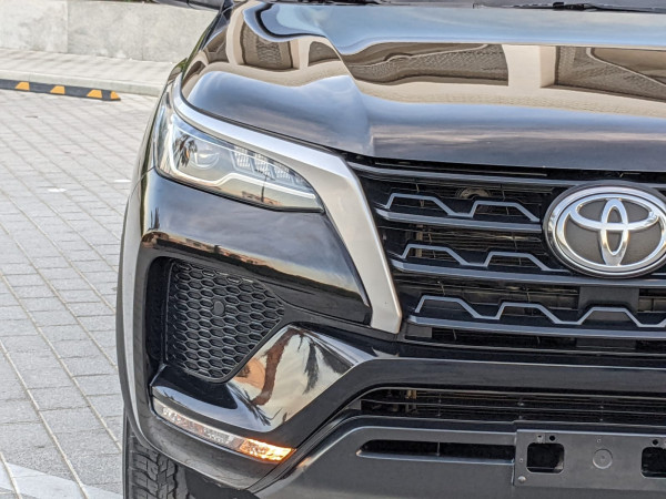 Toyota Fortuner 2022  Black LHD Petrol AT SUV 4WD view 19