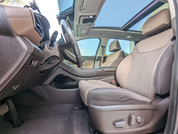 Hyundai Santa Fe 2021/ Black LHD Petrol AT SUV 4WD view 13
