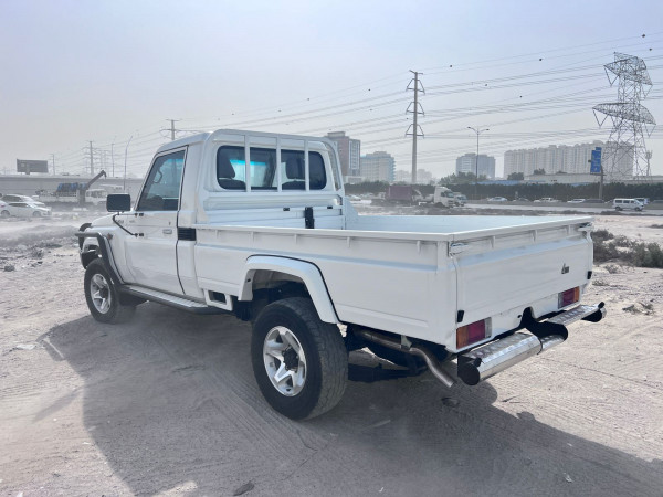 Toyota Land Cruiser Pickup 2022  White RHD Diesel MT Pickup 4WD view 7