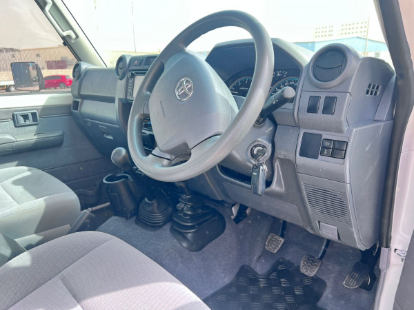 Toyota Land Cruiser Pickup 2022  White RHD Diesel MT Pickup 4WD view 12