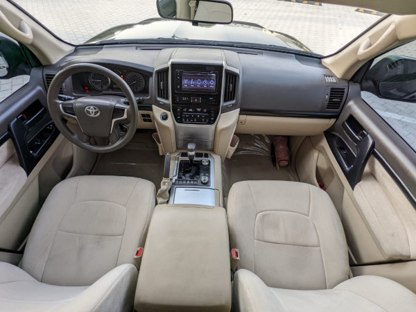 Toyota Land Cruiser 2019  Blue LHD Petrol AT SUV 4WD view 4