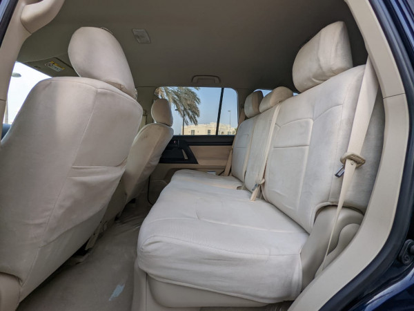 Toyota Land Cruiser 2019  Blue LHD Petrol AT SUV 4WD view 7