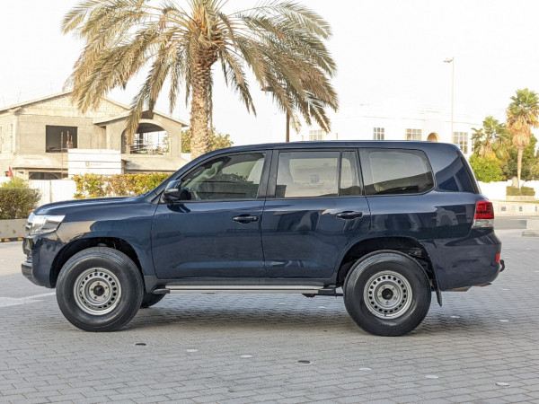Toyota Land Cruiser 2019  Blue LHD Petrol AT SUV 4WD view 9