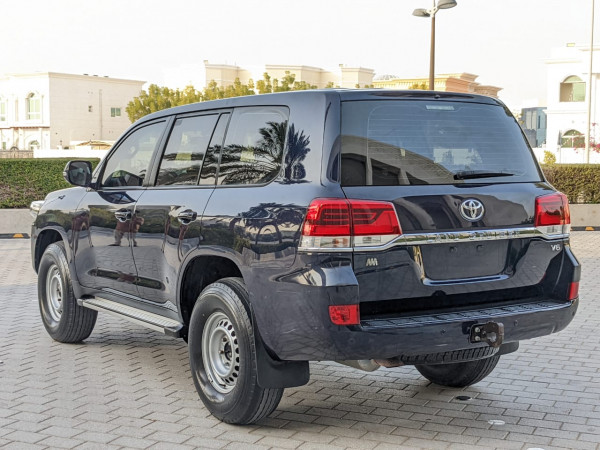 Toyota Land Cruiser 2019  Blue LHD Petrol AT SUV 4WD view 10
