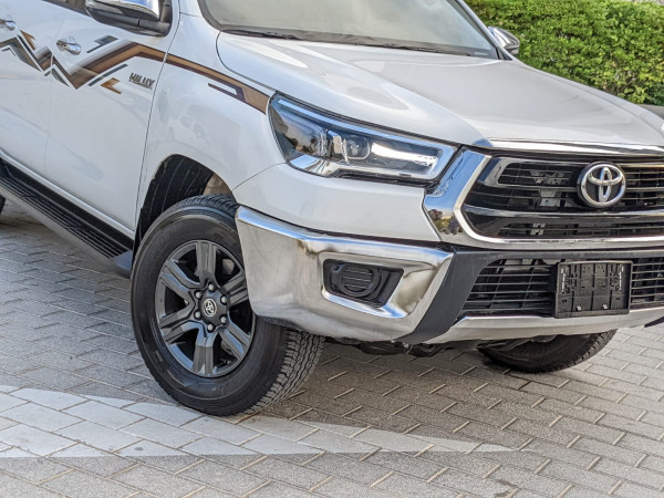 Toyota Hilux 2024  White LHD Petrol AT Pickup 4WD