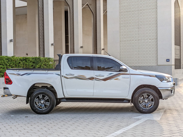 Toyota Hilux 2024  White LHD Petrol AT Pickup 4WD view 17