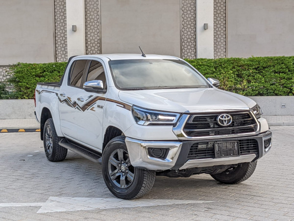 Toyota Hilux 2024  White LHD Petrol AT Pickup 4WD view 21