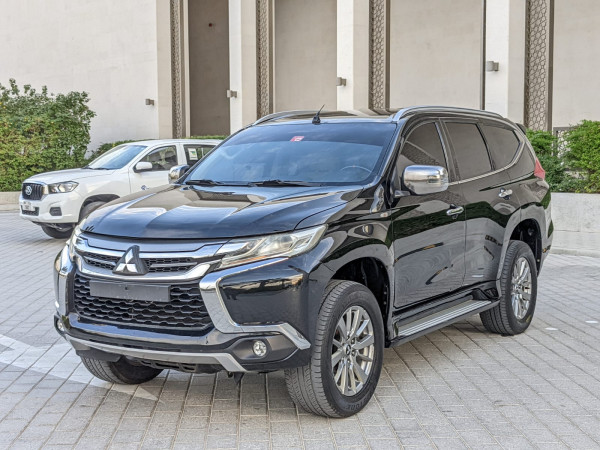 Mitsubishi Montero 2016  Black LHD Petrol AT SUV 2WD view 12