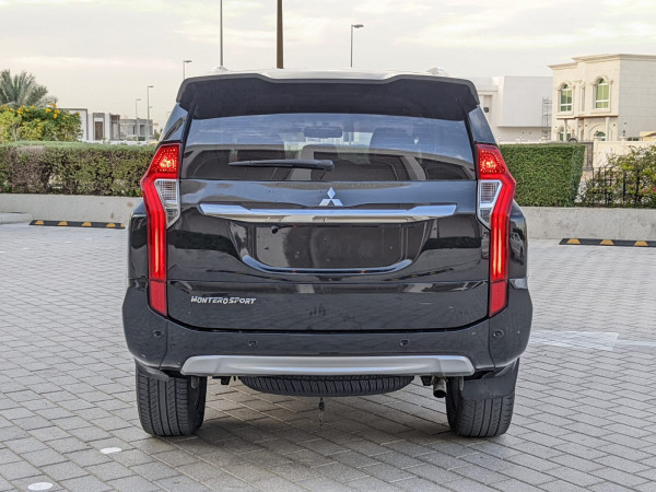 Mitsubishi Montero 2016  Black LHD Petrol AT SUV 2WD view 18
