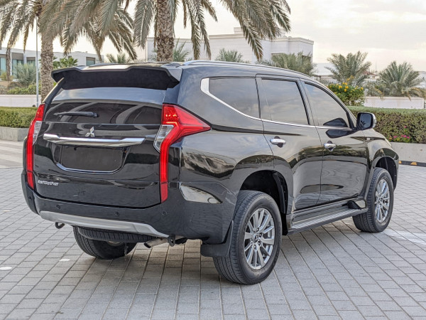 Mitsubishi Montero 2016  Black LHD Petrol AT SUV 2WD view 20