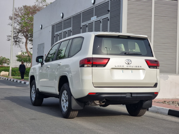 Toyota Land Cruiser 2024  White LHD Petrol AT SUV 4WD view 11