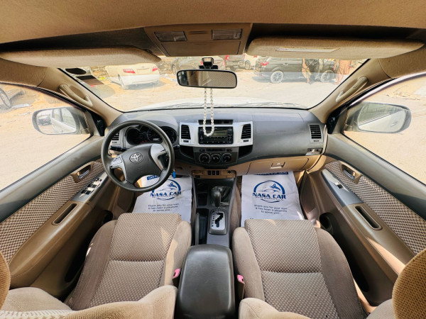 Toyota Fortuner 2012  White LHD Petrol AT SUV 4WD view 7