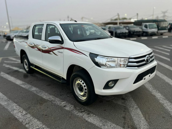 Toyota Hilux 2021/ White LHD Diesel MT Pickup 4WD view 17