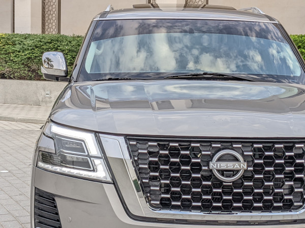 Nissan Patrol 2013/ Bronze LHD Petrol AT SUV 4WD view 2
