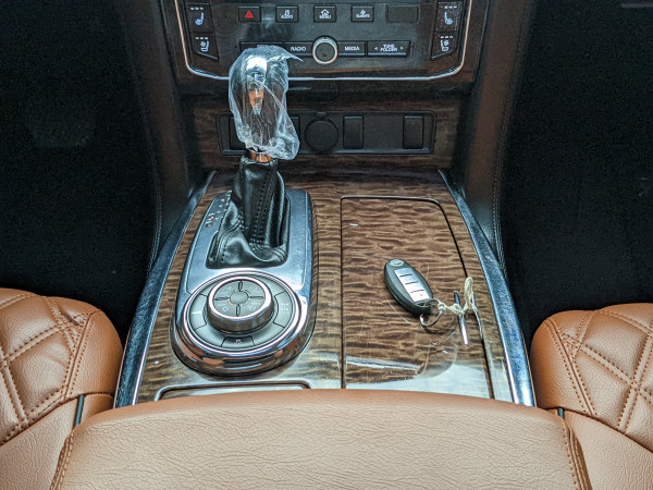Nissan Patrol 2013/ Bronze LHD Petrol AT SUV 4WD view 13