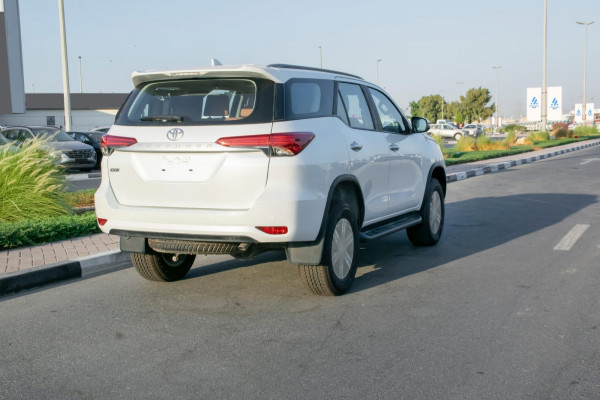 Toyota Fortuner 2024/ White LHD Petrol AT SUV 4WD view 9