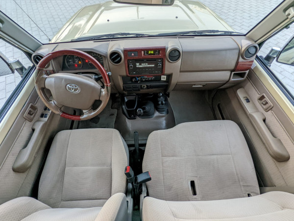 Toyota Land Cruiser Pickup 2017  Beige LHD Petrol MT Pickup 4WD view 4